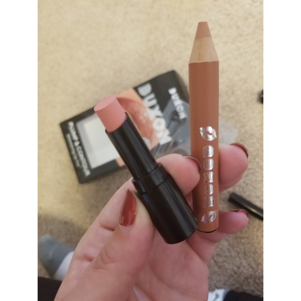 Plump and Contour lip liner